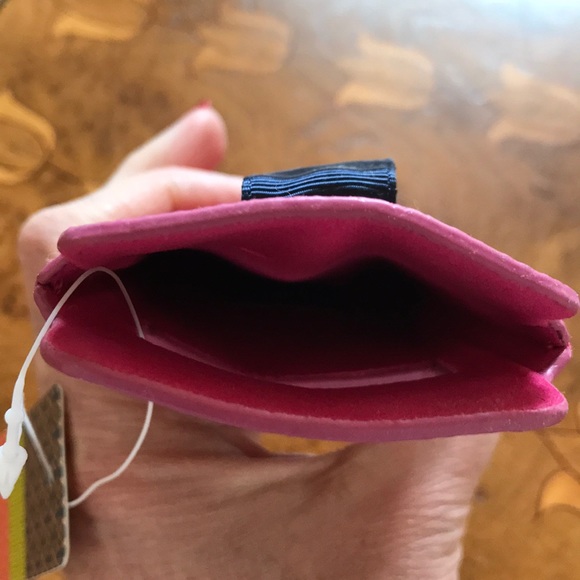 *NWT* Tory Burch Pink Credit Card Holder - Picture 4 of 4